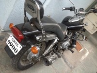 Black Bajaj Avenger 220 DTS-i