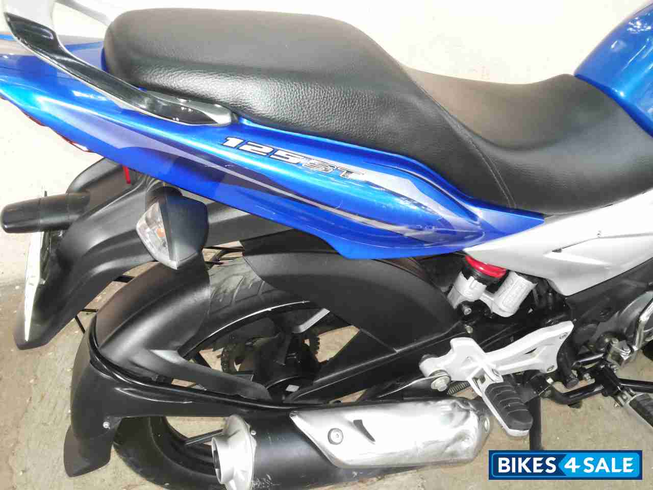 Blue Bajaj Discover 125 ST Picture 4. Bike ID 111008. Bike located