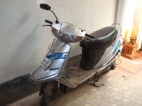 Silver TVS Scooty ES