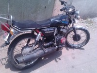 Black Yamaha RX 135