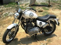 White Royal Enfield Thunderbird