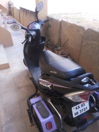 Gray And Purple TVS Scooty Streak