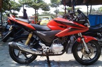 Red Honda CBF Stunner