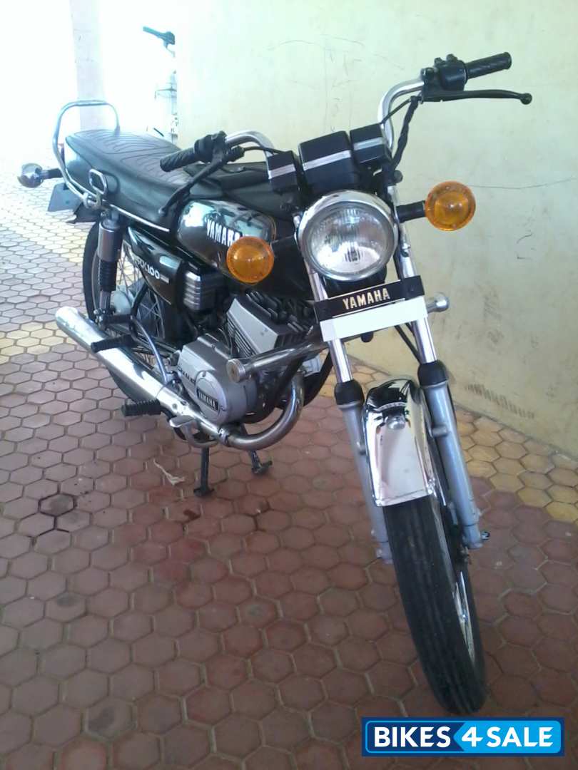 Black Yamaha RX 100