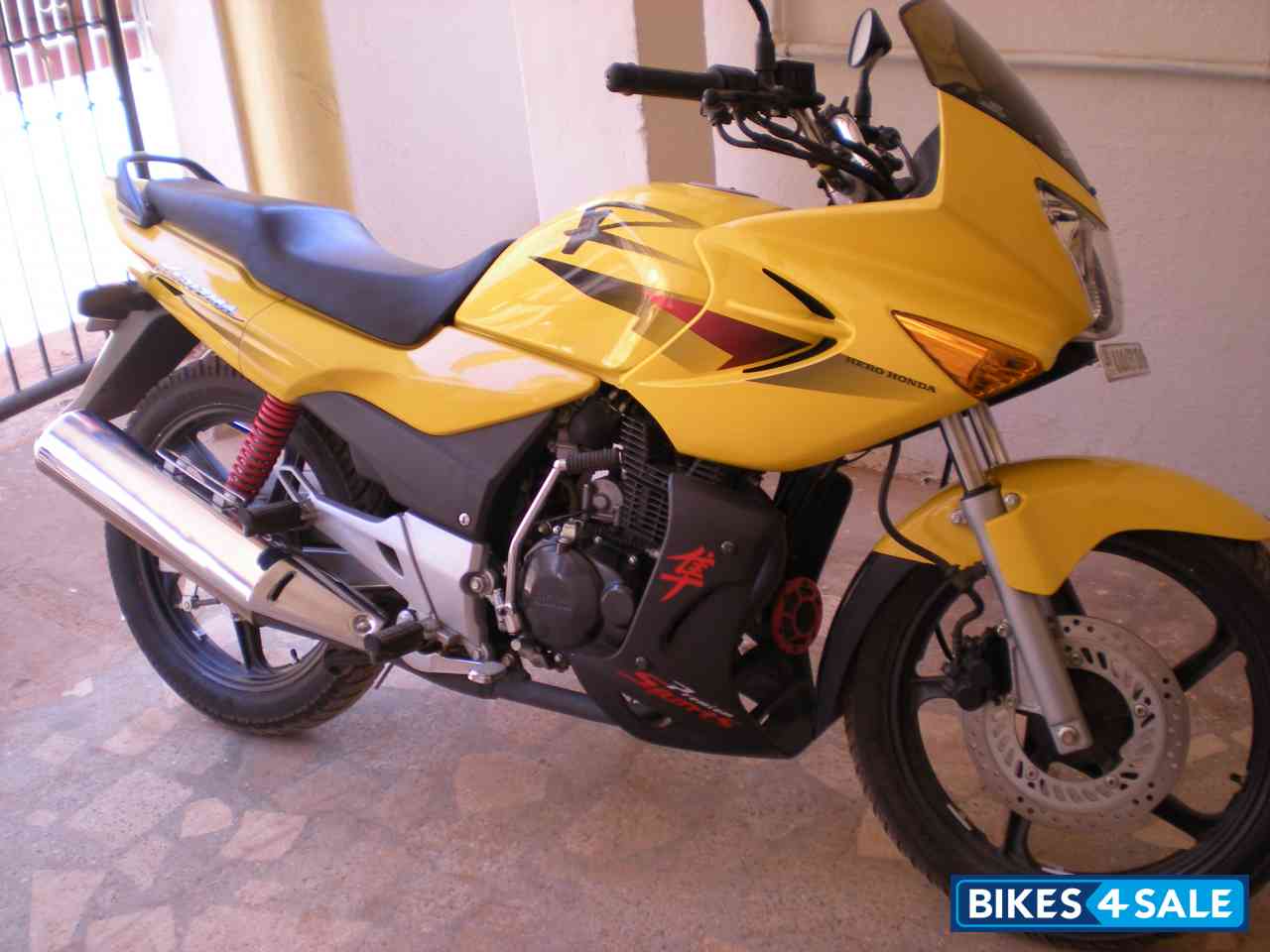 Karizma bike deals 2008 model