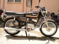 Black Yamaha RX 135