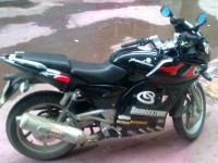 Modified..black Bajaj Pulsar 220 DTSFi