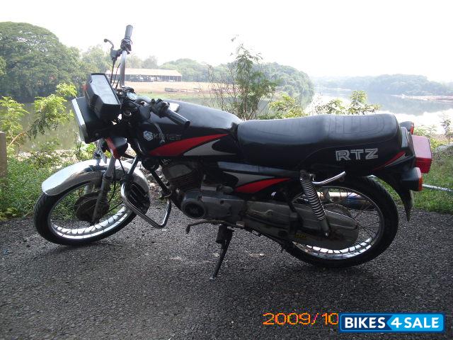 Black Bajaj KB 100