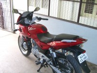 Red Bajaj Pulsar 220 DTSFi