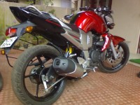 Red Yamaha FZ16