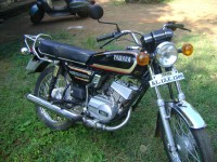 Black Yamaha RX 135