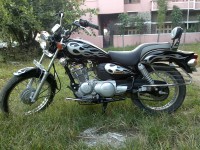 Black Yamaha Enticer