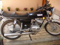 Black Yamaha RX 100