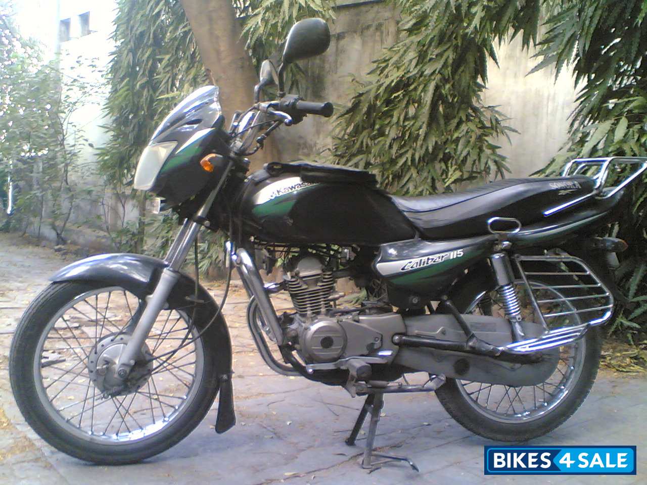 Moss Green Bajaj Caliber 115