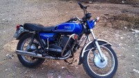 Blue Yamaha RD 350