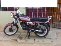 White With Gray And Merron Yamaha RX 135