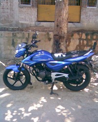 Blue Bajaj XCD 135 DTS-Si