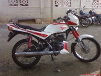 White Yamaha RXZ