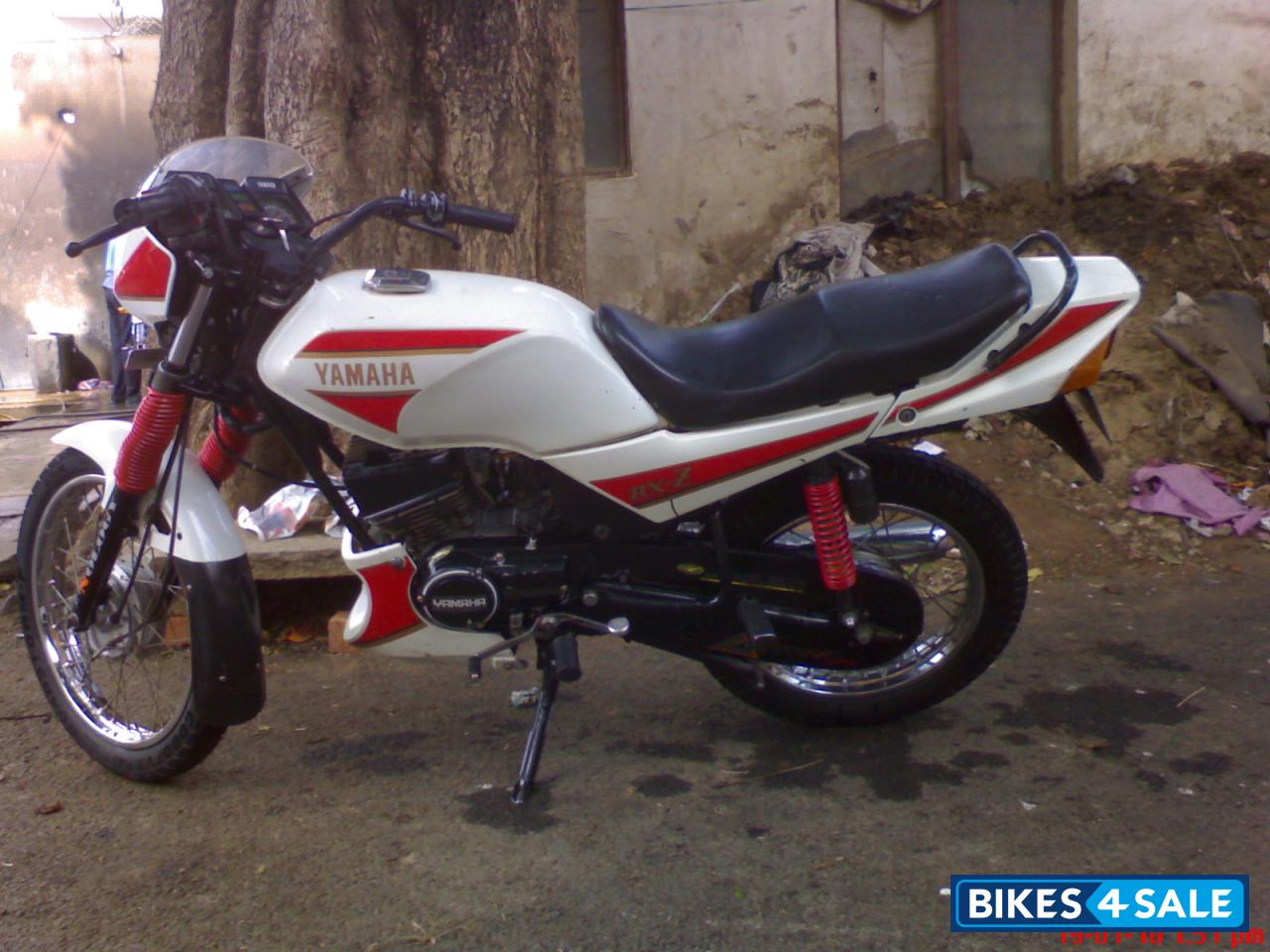 White Yamaha RXZ