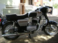 Silver + Black Ideal Jawa Yezdi Classic