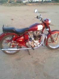 Dark Cherry Red Royal Enfield Classic 350