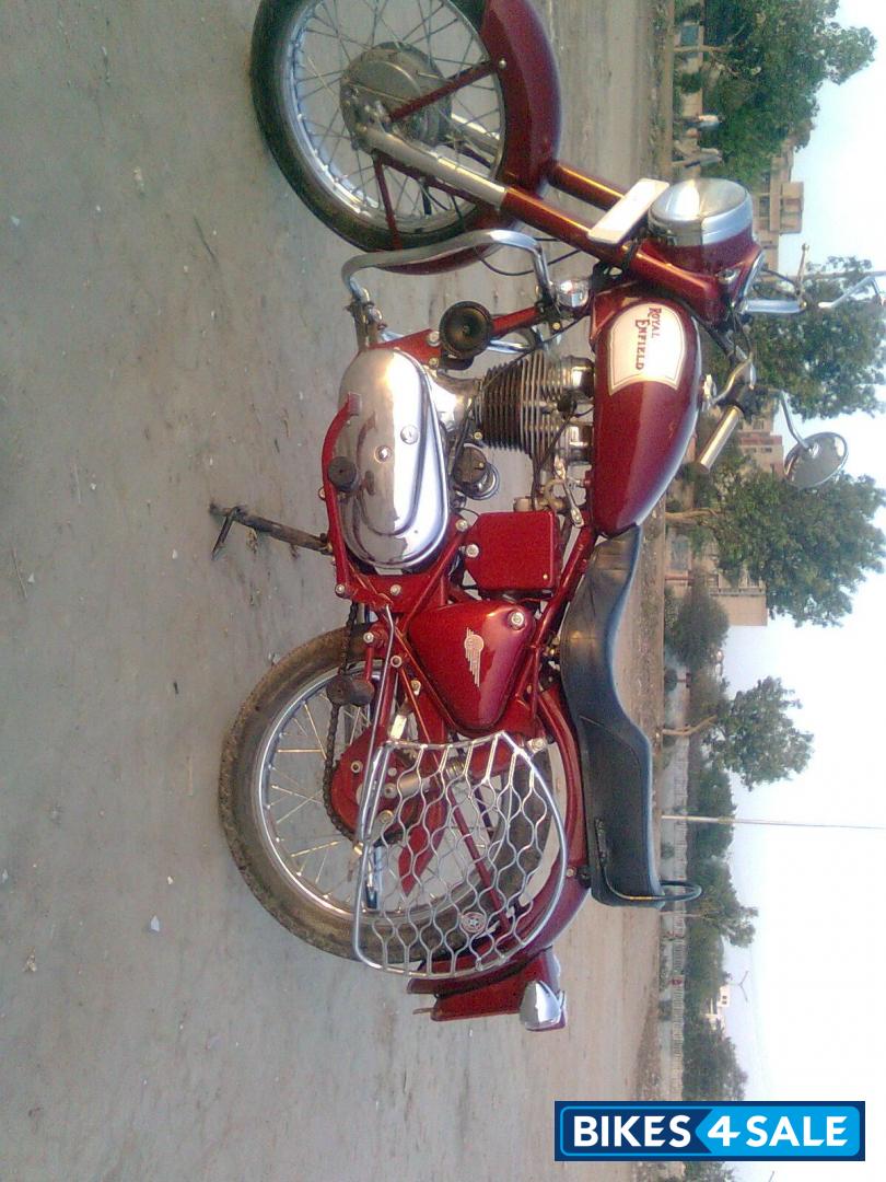 Dark Cherry Red Royal Enfield Classic 350