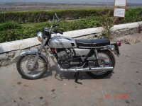 Silver Yamaha RD 350