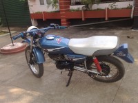 Blue Yamaha RX 135