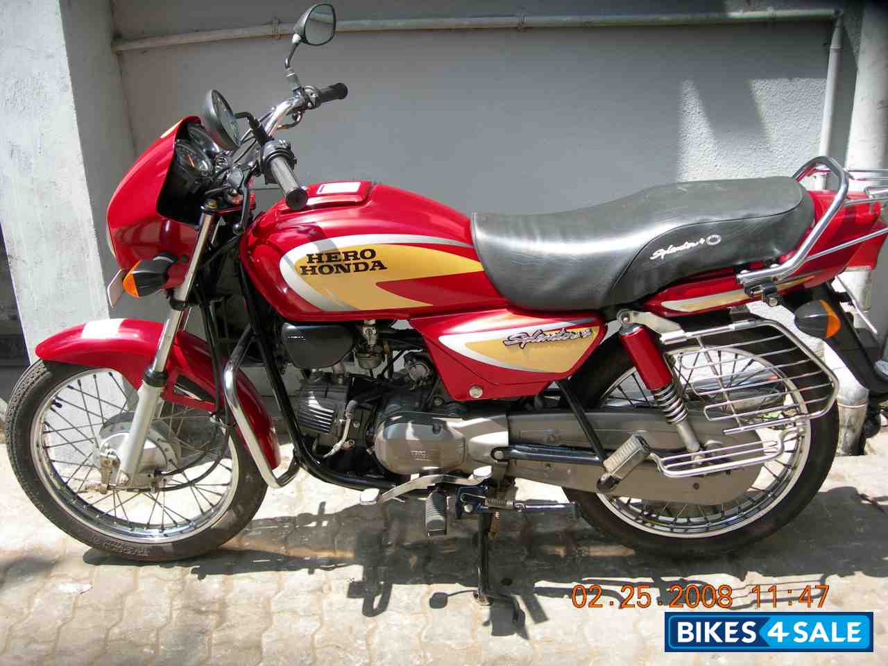 Hero splendor best sale red colour