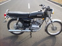 Black Yamaha RX 100