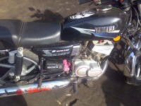 Black Yamaha RX 135