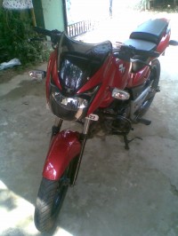 Red Bajaj Pulsar 180 DTSi