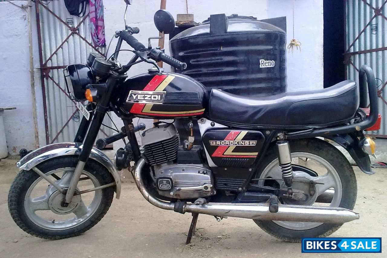 Black Ideal Jawa Yezdi Classic Black Ideal Jawa Yezdi Classic