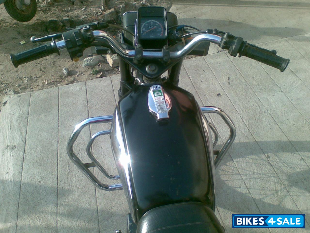 Black Yamaha Rajdoot Black Yamaha Rajdoot