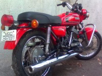 Red Yamaha RD 350