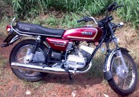 Red Yamaha RX 135