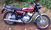 Red Yamaha RX 135