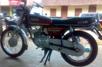 Red Yamaha RX 135