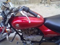 Wine Red Bajaj Avenger 180 DTS-i