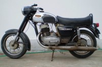 Black Ideal Jawa Yezdi Classic