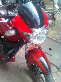 Red TVS Apache RTR 160