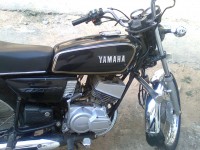 Black Yamaha RX 135