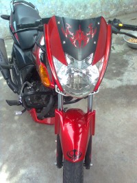 Red-black TVS Flame 125