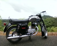 Black Ideal Jawa Yezdi