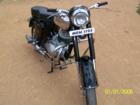 Black Ideal Jawa Yezdi