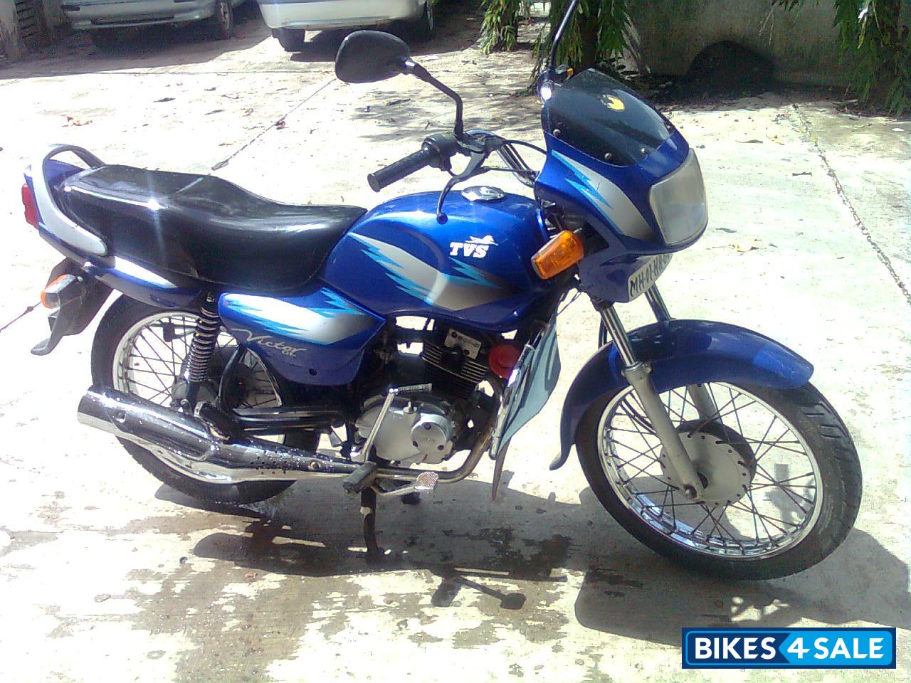 Blue TVS Victor GL