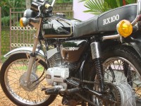 Black Yamaha RX 100