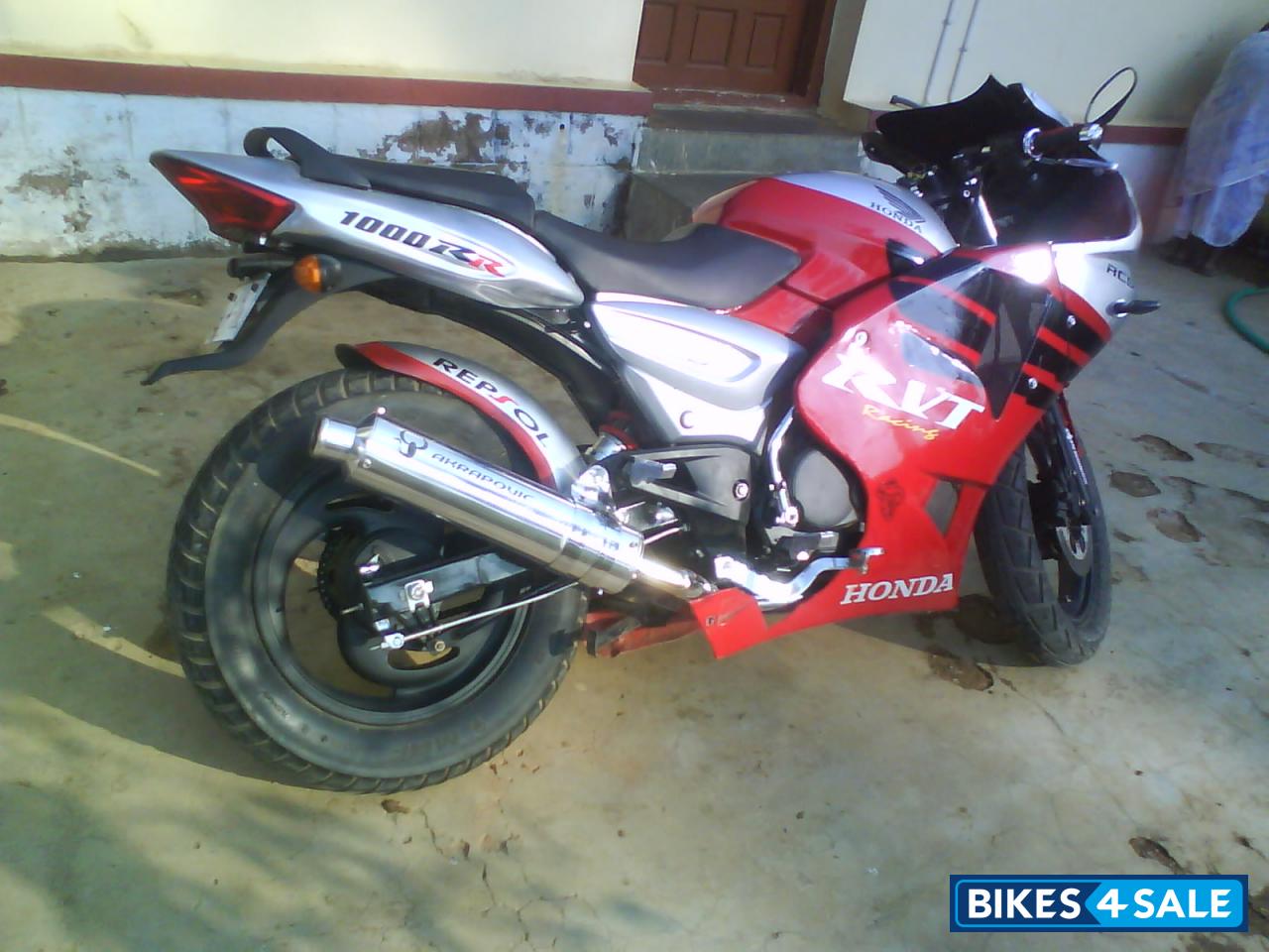 Used 2004 model Modified Bike for sale in Tirunelveli. ID 29971. Red