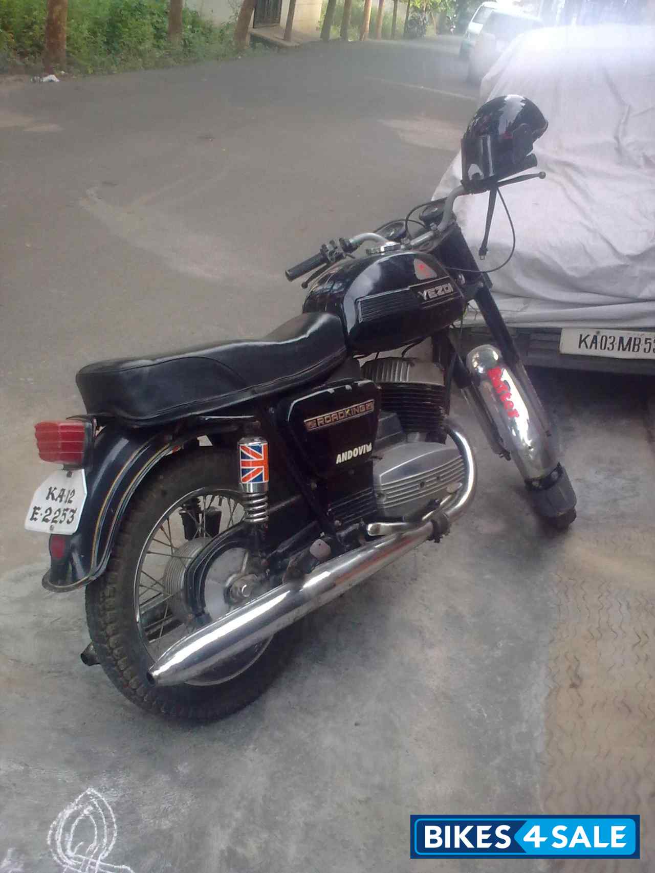 Used 1995 Model Ideal Jawa Yezdi Roadking For Sale In