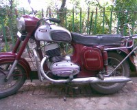 Mehroon Ideal Jawa Yezdi